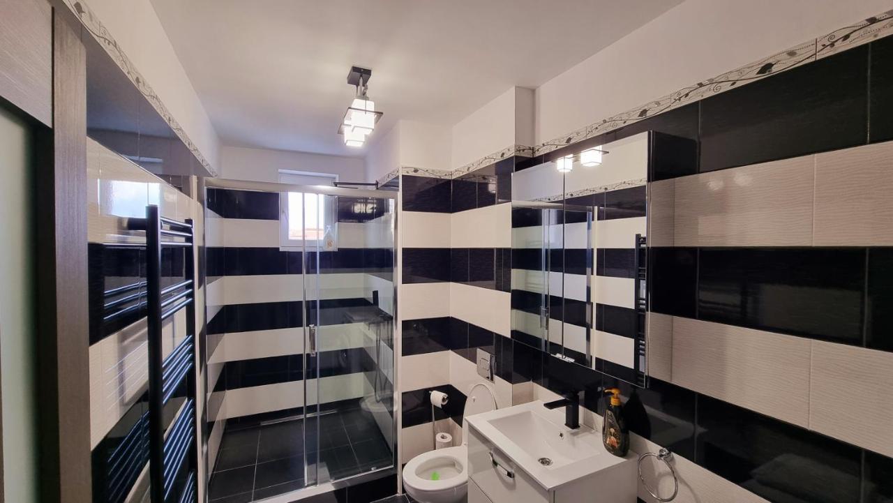 Apartament Dabe Hd Hunedoara Eksteriør bilde