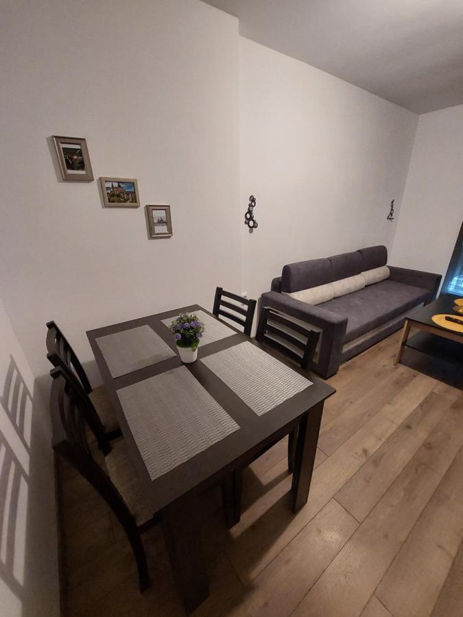 Apartament Dabe Hd Hunedoara Eksteriør bilde